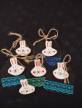 Tavşan Figürlü Seramik Sırlı Broş 1