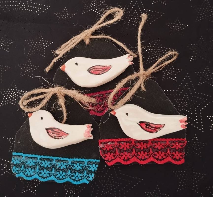 Kuş Figürlü Seramik Sırlı Broş 1